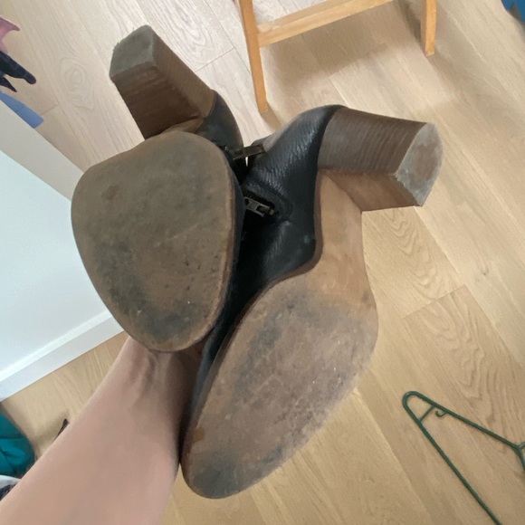 Madewell Billie Black Leather Ankle Boots - Picture 10 of 11